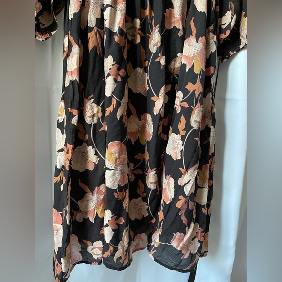 Romantic Floral Square Neck BOHO Modest Peasant Prairie  Smocked MIDI 
Dress - Picture 6 of 16